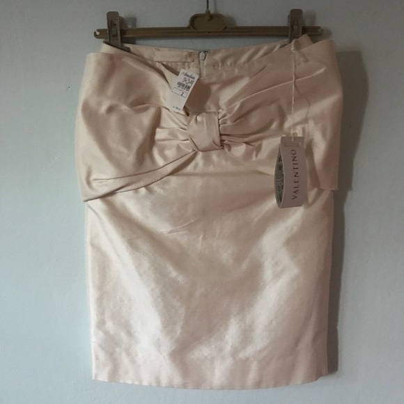 SOLD🎈🎈🎈🎈🎈🎈🎈🎈🎈🎈Valentino Skirt,New With Tags,Size 2,Cream,A-line - Picture 11 of 14